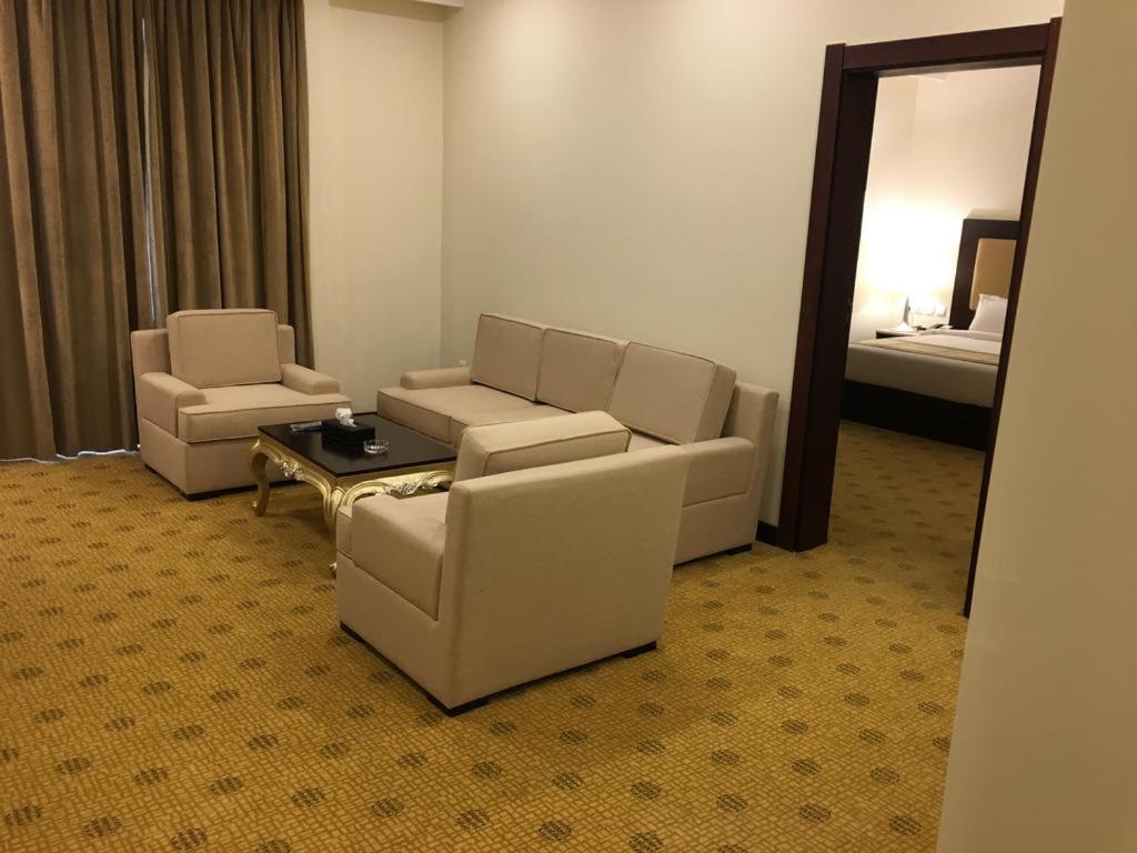 Khabti Grand Hotel Bisha Ngoại thất bức ảnh